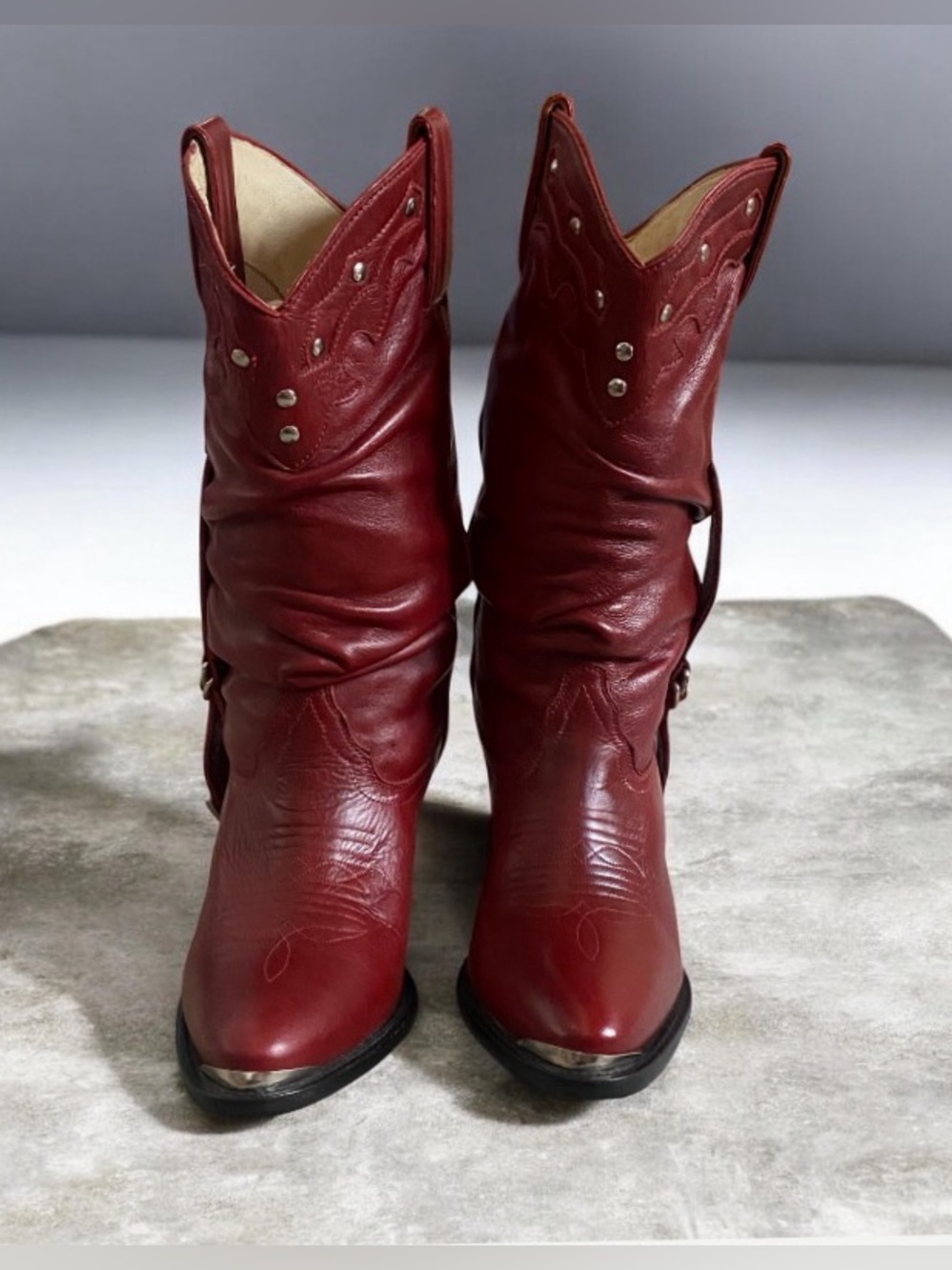 Saks fifth Avenue women’s genuine leather cowgirl deep red boots